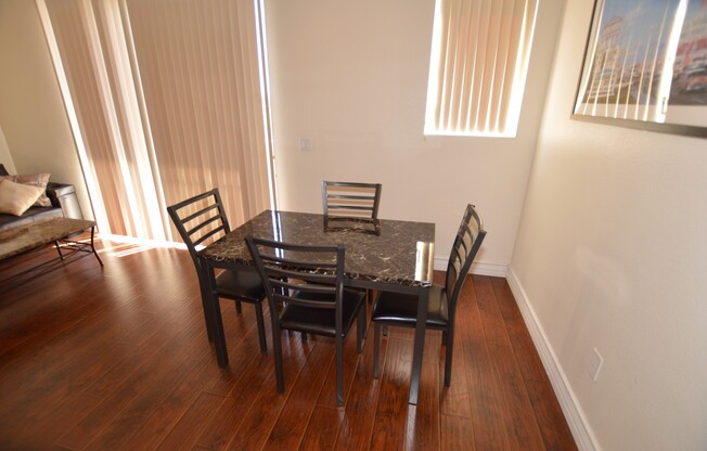 Meridian - Top-Floor 1 Bedroom | 1 Bath with City Views
