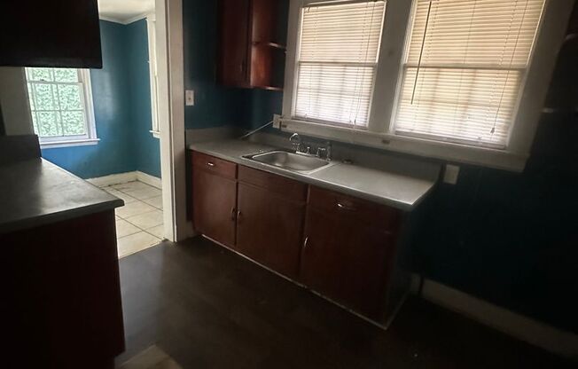 3 bedroom 1 bath cozy home!