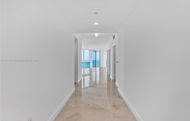 3 beds, 2.5 baths, 1,761 sqft, $11,500, Unit 6365 Collins Ave # 42-01 (A11701827)