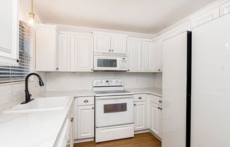 2 Bedroom condo off Jefferson Hwy