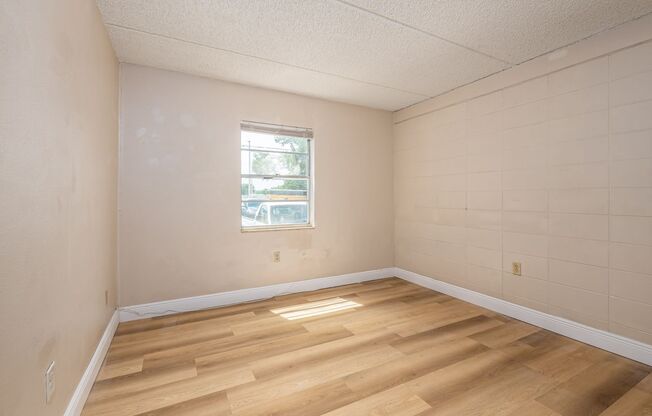 5221 BAYSHORE BOULEVARD