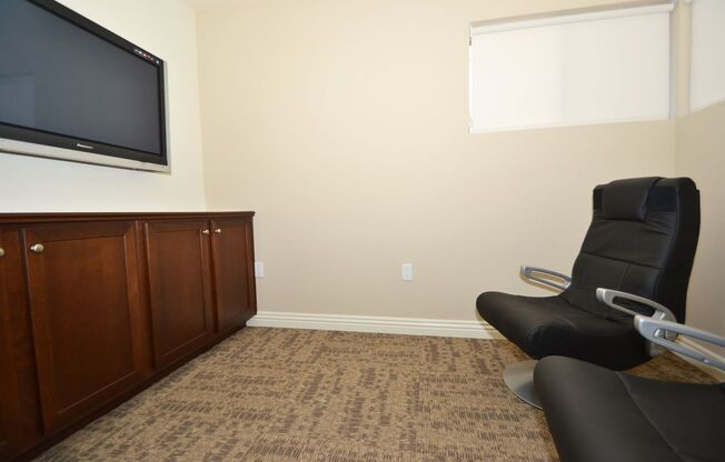 1 bed, 1 bath, 750 sqft, $2,365, Unit 181