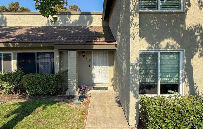 Renovated 3 Bedroom, 2 Bath Townhome with Designer Finishes in Tierrasanta