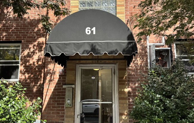 61 SELKIRK RD