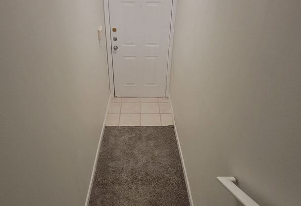 The Villas Condominiums  2/2 AVAILALBE NOW!