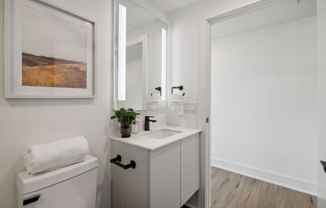 2 beds, 2 baths, 1,000 sqft, $1,795, Unit 203