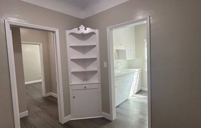 1 bed, 1 bath, 900 sqft, $1,695