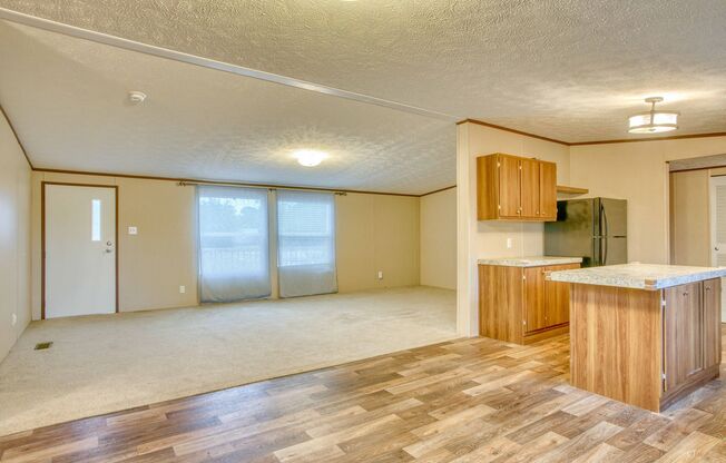 3 beds, 2 baths, 1,500 sqft, $1,700, Unit 1181 CCC Rd.