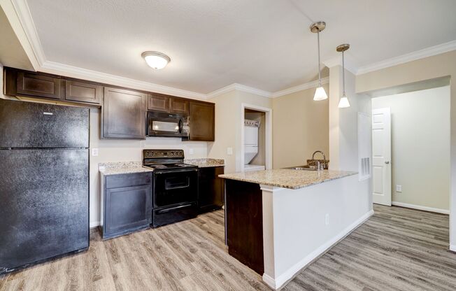 1 bed, 1 bath, 616 sqft, $1,195, Unit 70