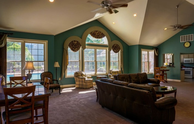 Clubhouse, lounge