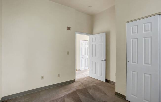 Loft Apartment | Apartment in Williamsport | The Weightman