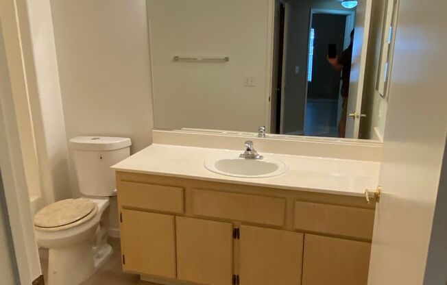 2 beds, 2 baths, 1,151 sqft, $1,225, Unit #1011