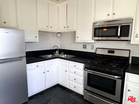 1 bed, 1 bath, 500 sqft, $2,500, Unit B