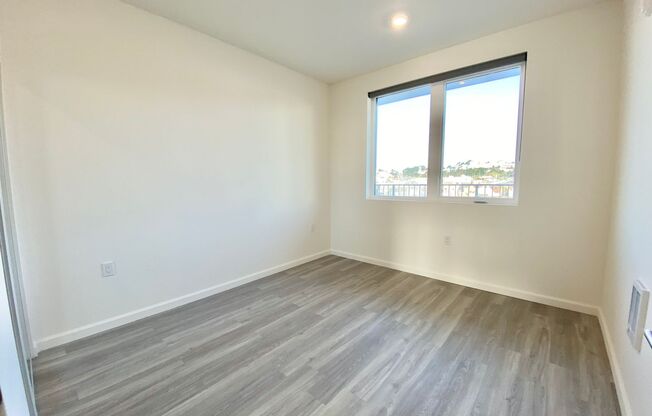 2 beds, 1 bath, 770 sqft, $2,875, Unit 1830 Alemany Blvd., Unit 304