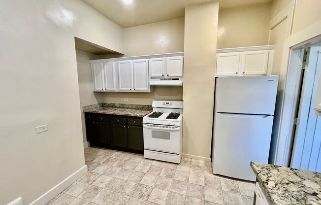 Webster St. Apts. (755-759)