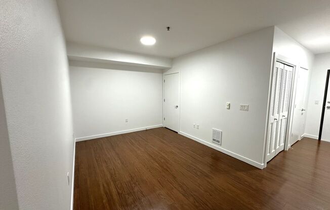 2 beds, 1 bath, 753 sqft, $1,850, Unit 405