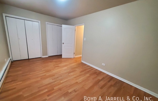 9243 S Stony Island ave