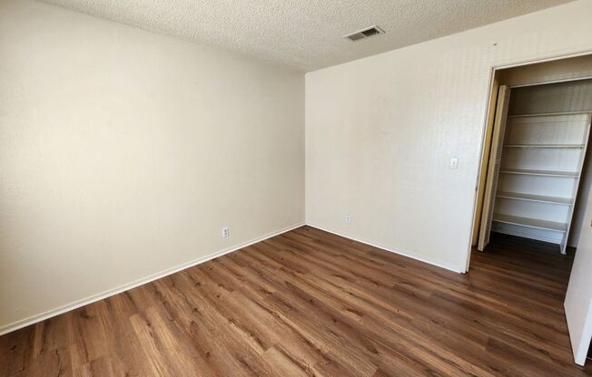 2 beds, 2 baths, 918 sqft, $1,175, Unit Unit B