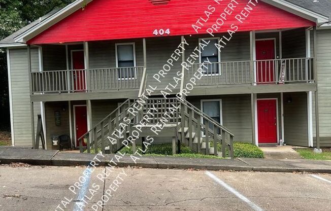 404 EASTDALE RD S