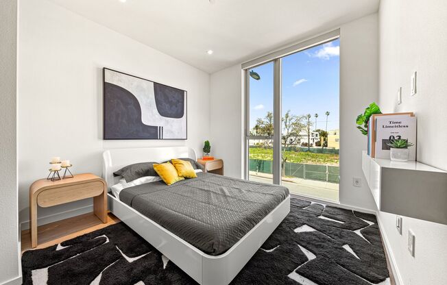 3 beds, 3 baths, 1,158 sqft, $5,595, Unit 505