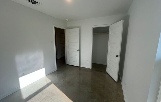 3 beds, 2 baths, 1,175 sqft, $1,495, Unit A-SHOWABLE