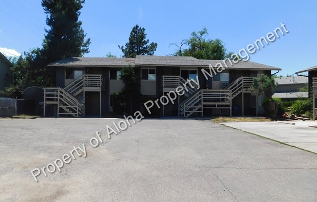 1117 N ARTHUR LN