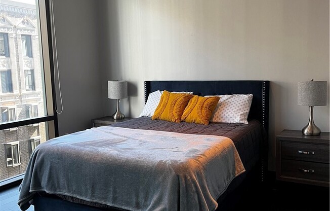 655 S Hope St Unit 1404