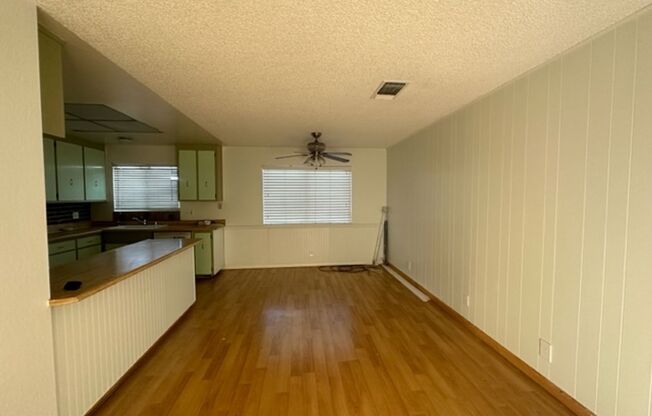 3 beds, 2 baths, $2,600