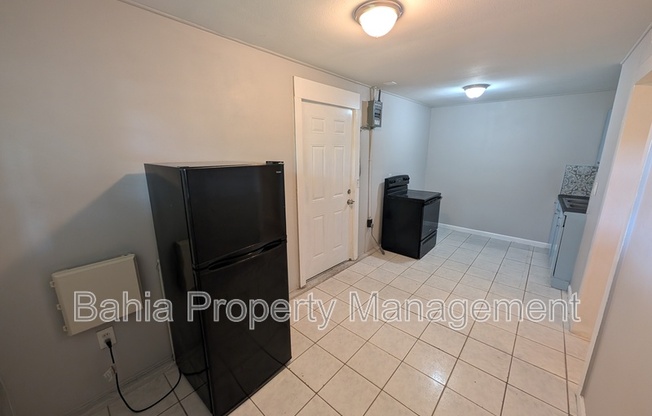 3702 N 12 ST