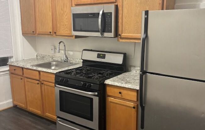 Large Home in 21216!!