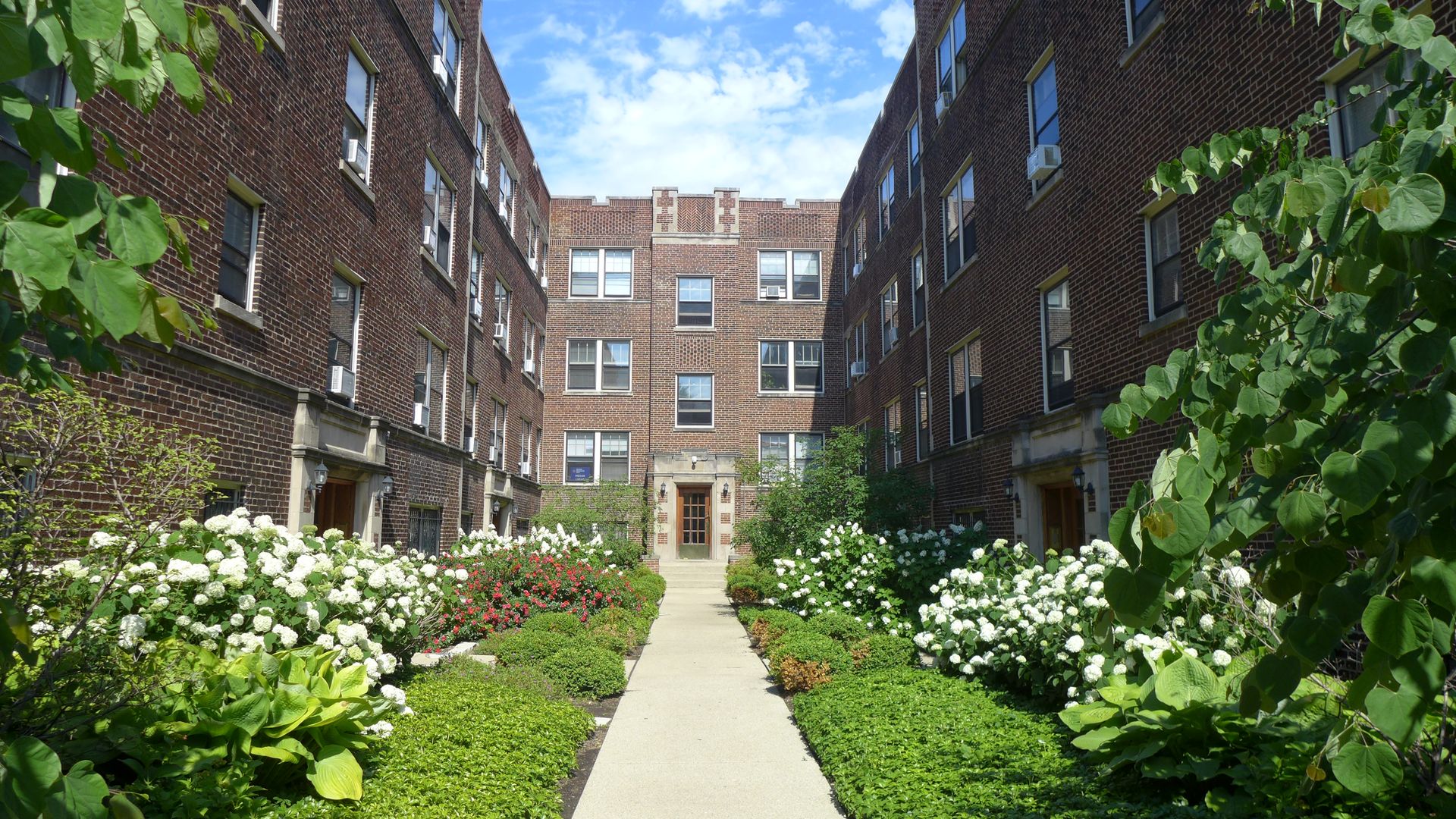 Marshfield Apartments
