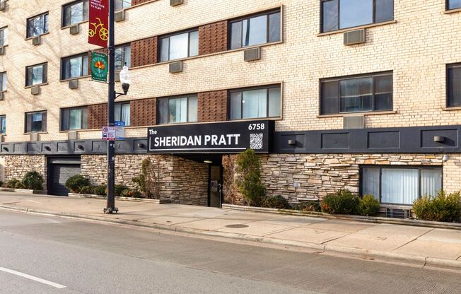 Studio, 1 bath, 275 sqft, $1,325, Unit 438