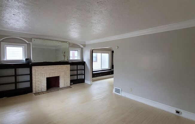 South Broadway 4 Bed 2 Bath Bungalow