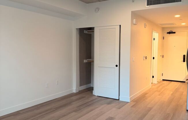 Studio, 1 bath, 362 sqft, $2,310, Unit 511