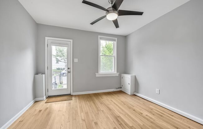 Available Now! 2 Bed / 1 Bath Rowhouse in NOMA