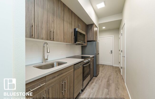 Studio, 1 bath, 345 sqft, $1,250, Unit 403