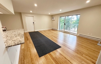 31 HAMLIN LN