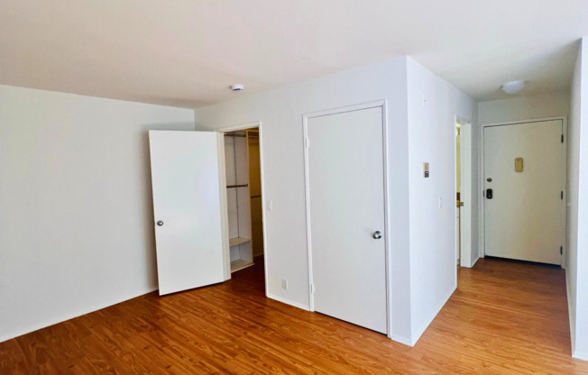 Studio, 1 bath, 500 sqft, $2,095, Unit 304