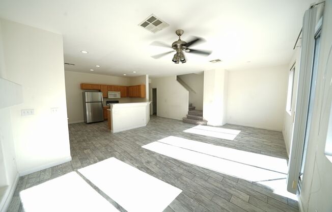 2 beds, 2 baths, $1,595, Unit -Clark County-