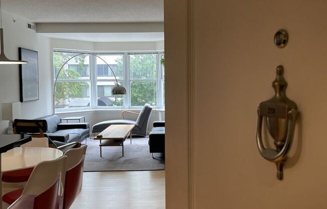 1111 11th Street, NW, #201
