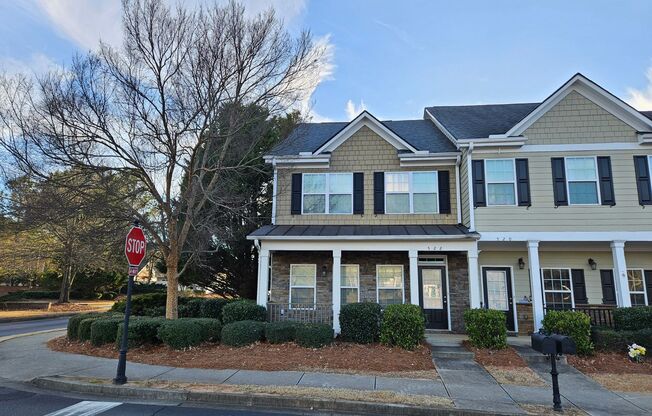 Rare 3 bedroom 2.5 bath Townhome available in River Park