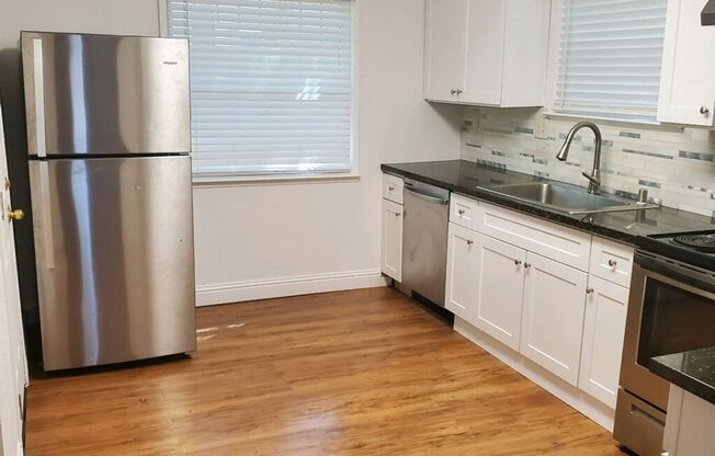 2 beds, 1 bath, $1,985