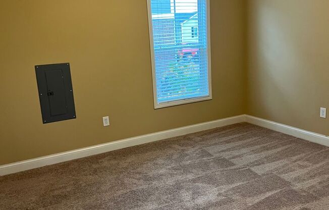 1 bed, 1 bath, 765 sqft, $825, Unit 125