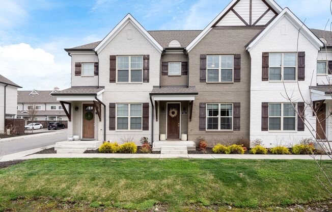 Gorgeous, luxury townhome in convenient West Nashville