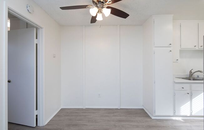 Four Winds Apartments