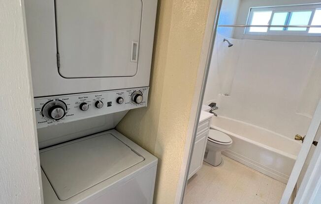 1 bed, 1 bath, $1,995, Unit 8