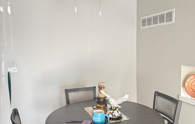 1 bed, 1 bath, 587 sqft, $865, Unit 1104 10