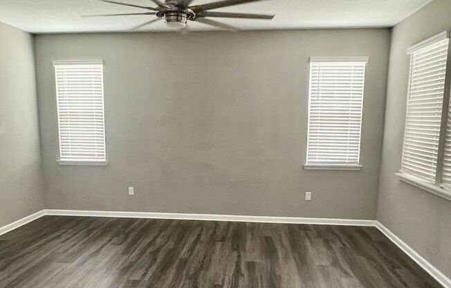 Modern Comfort Meets Community Living!
