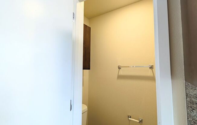 Studio, 1 bath, 160 sqft, $1,150, Unit 352