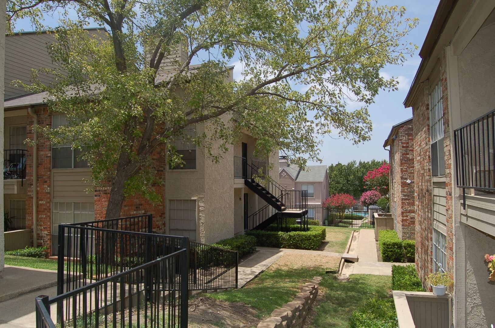 Hunters Court	